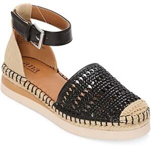 NIB Size 8 M a.n.a Clara Black Closed Toe  Sandals